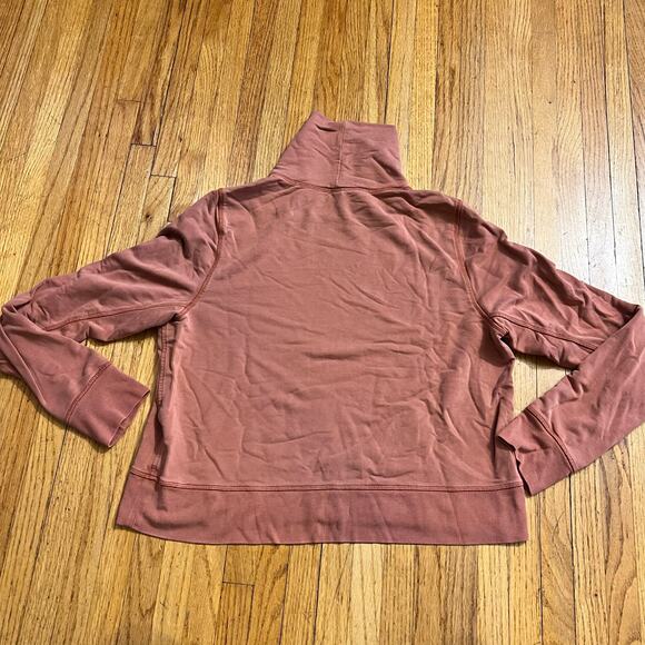 Athleta Shirt Womens Medium Tops Cropped Funnel Neck In Nirvana - Picture 2 of 7